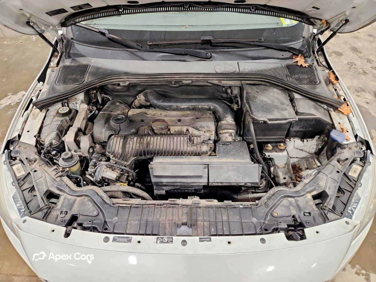 Volvo V60 2015