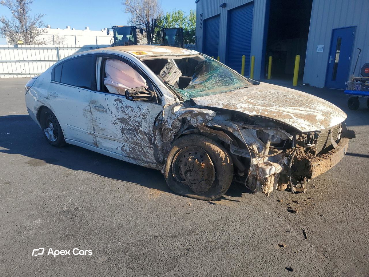 Nissan Altima 2012