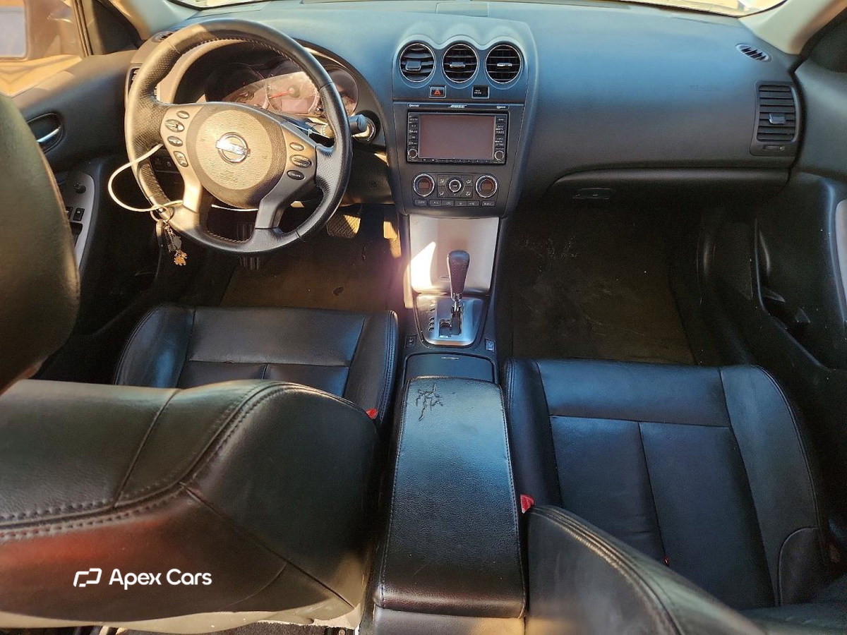 Nissan Altima 2012