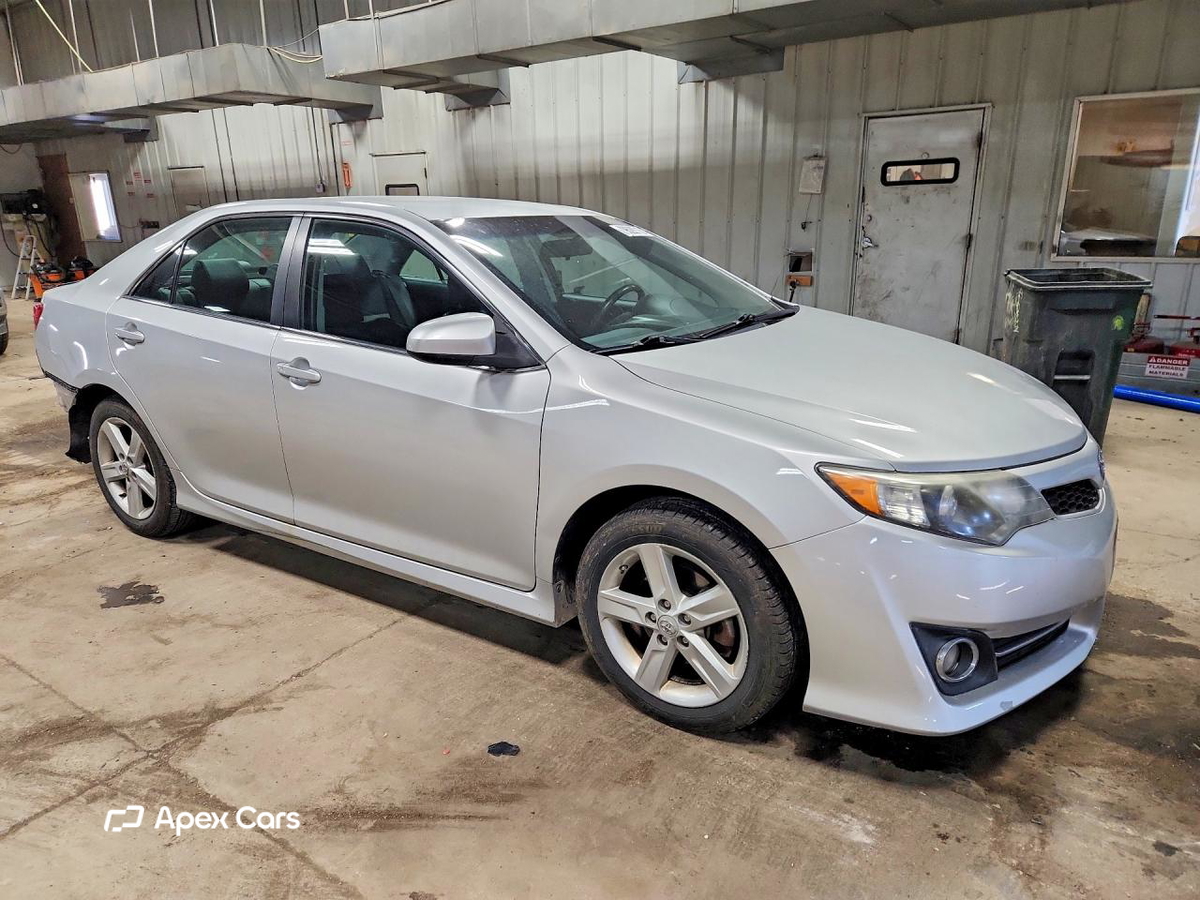 Toyota Camry 2012