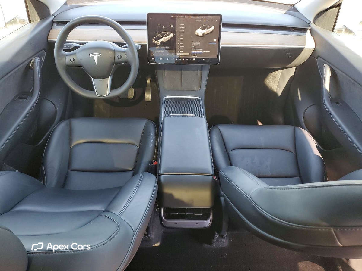 Tesla Model Y 2021