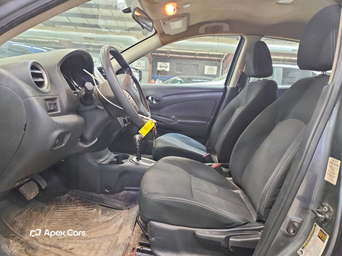 Nissan Versa 2016