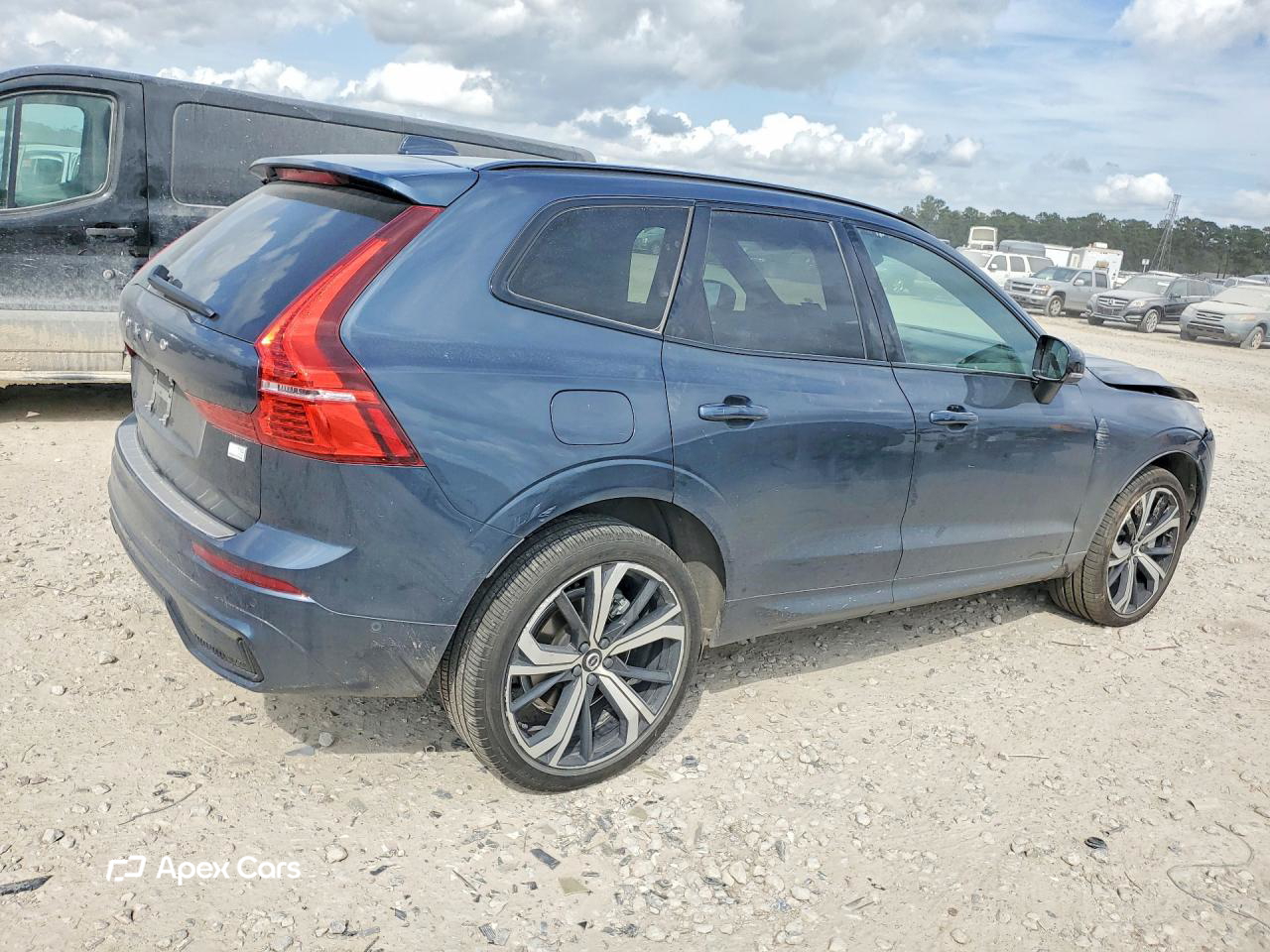 Volvo XC60 2022