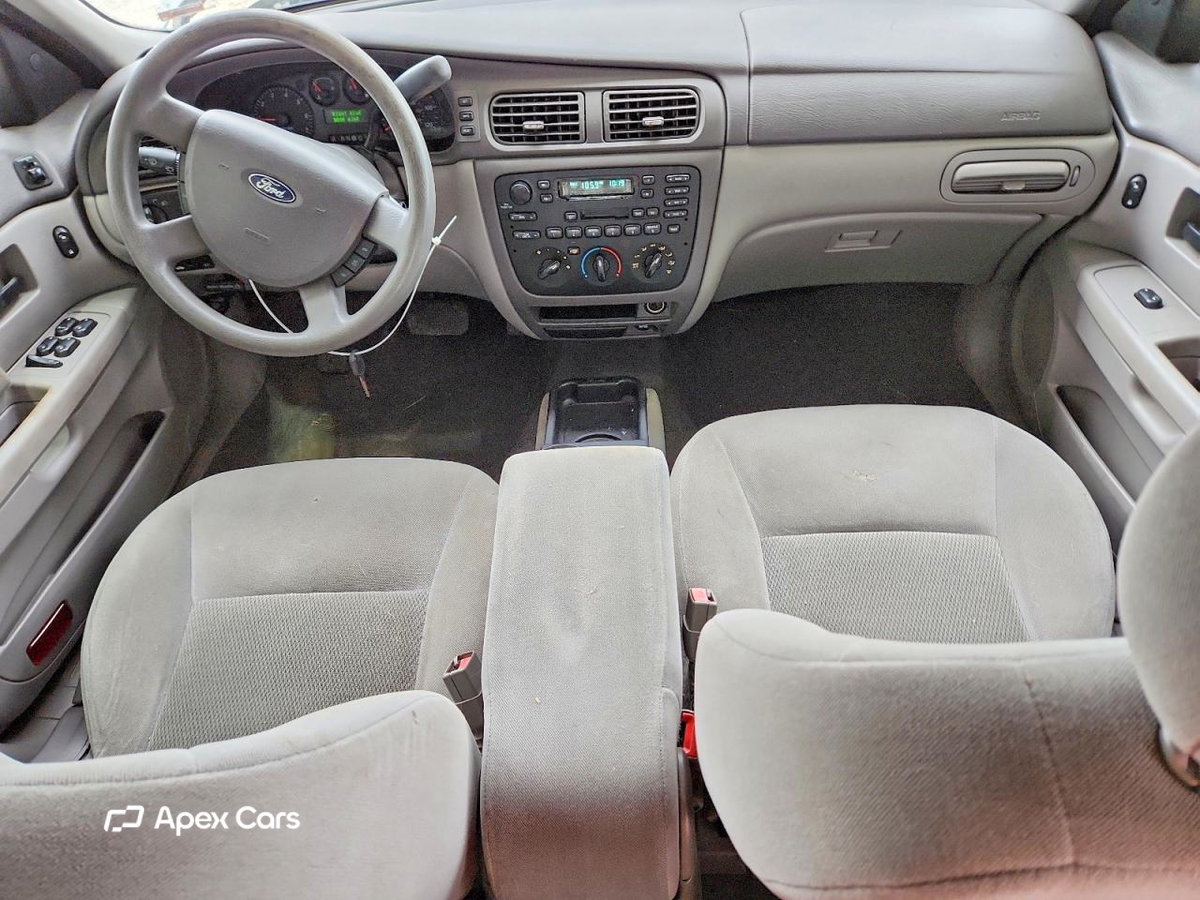 Ford Taurus 2005