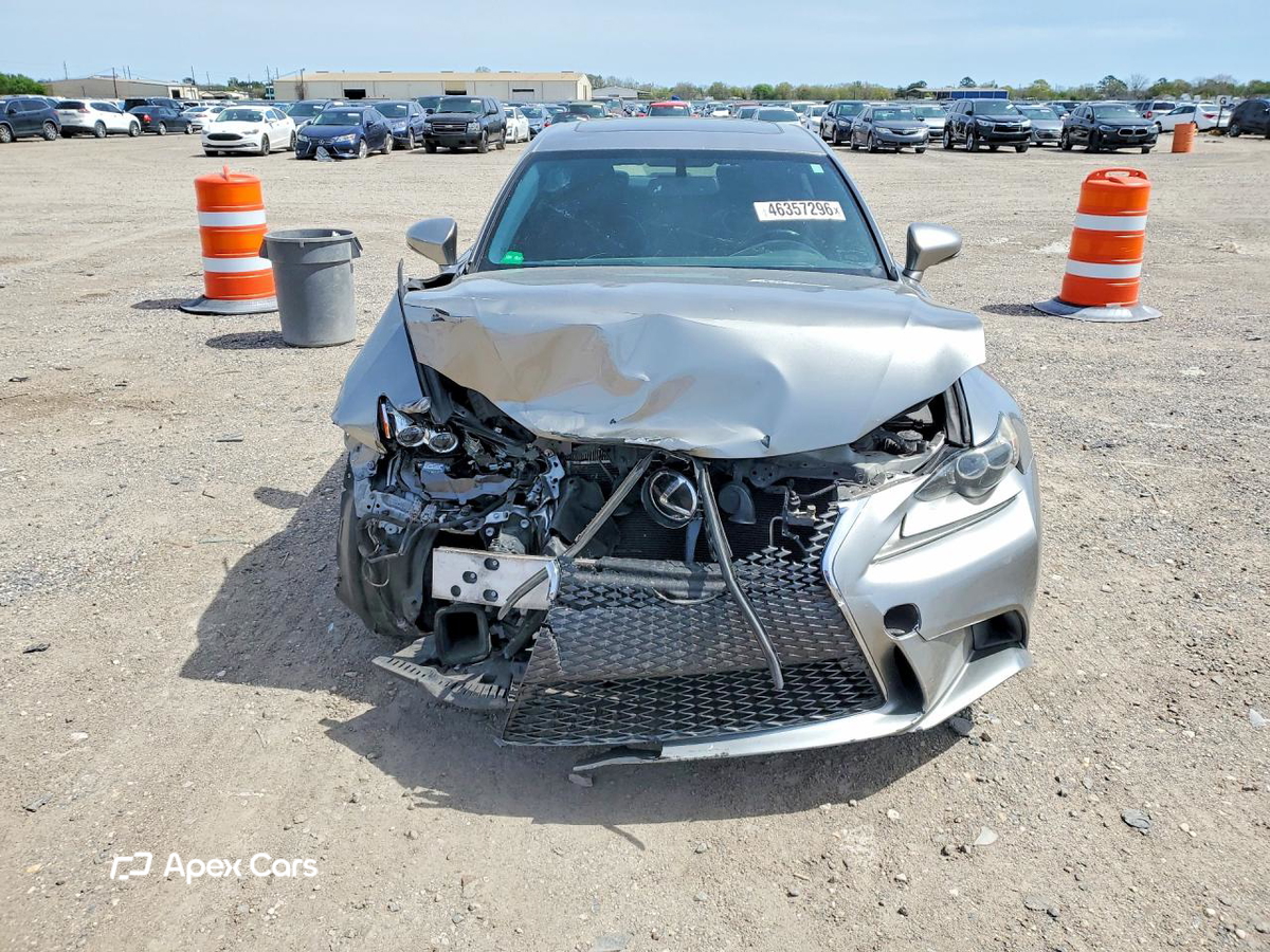 Lexus IS 2015