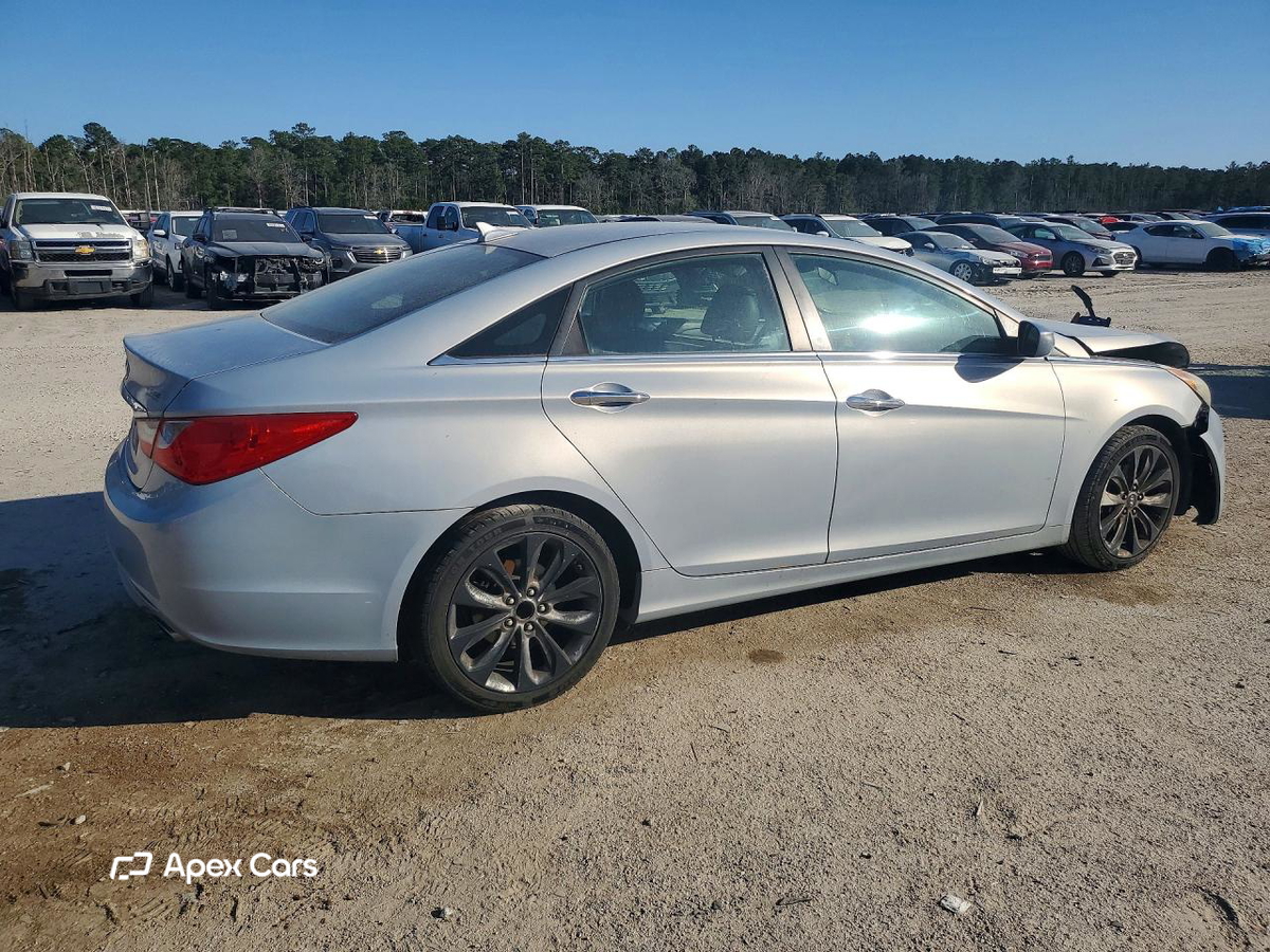 Hyundai Sonata 2011