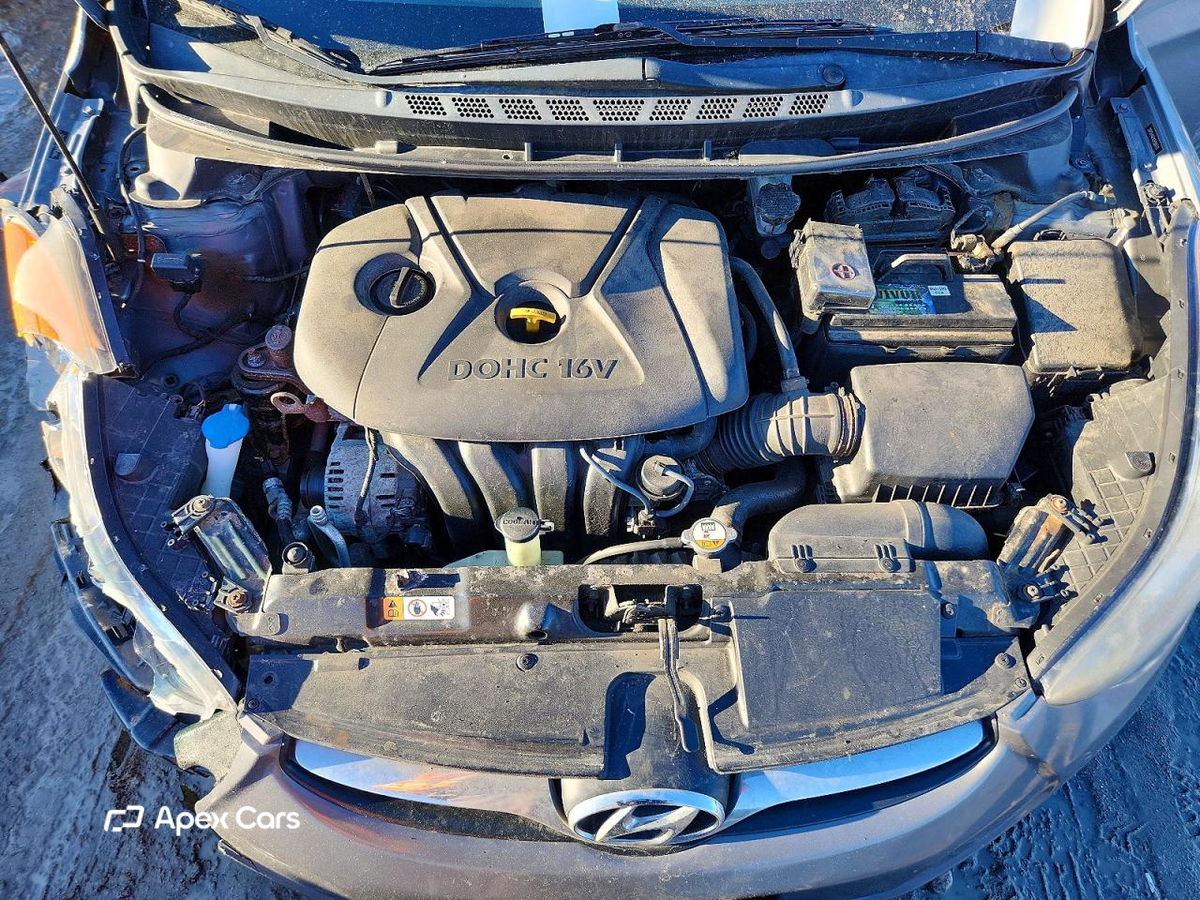 Hyundai Elantra 2013