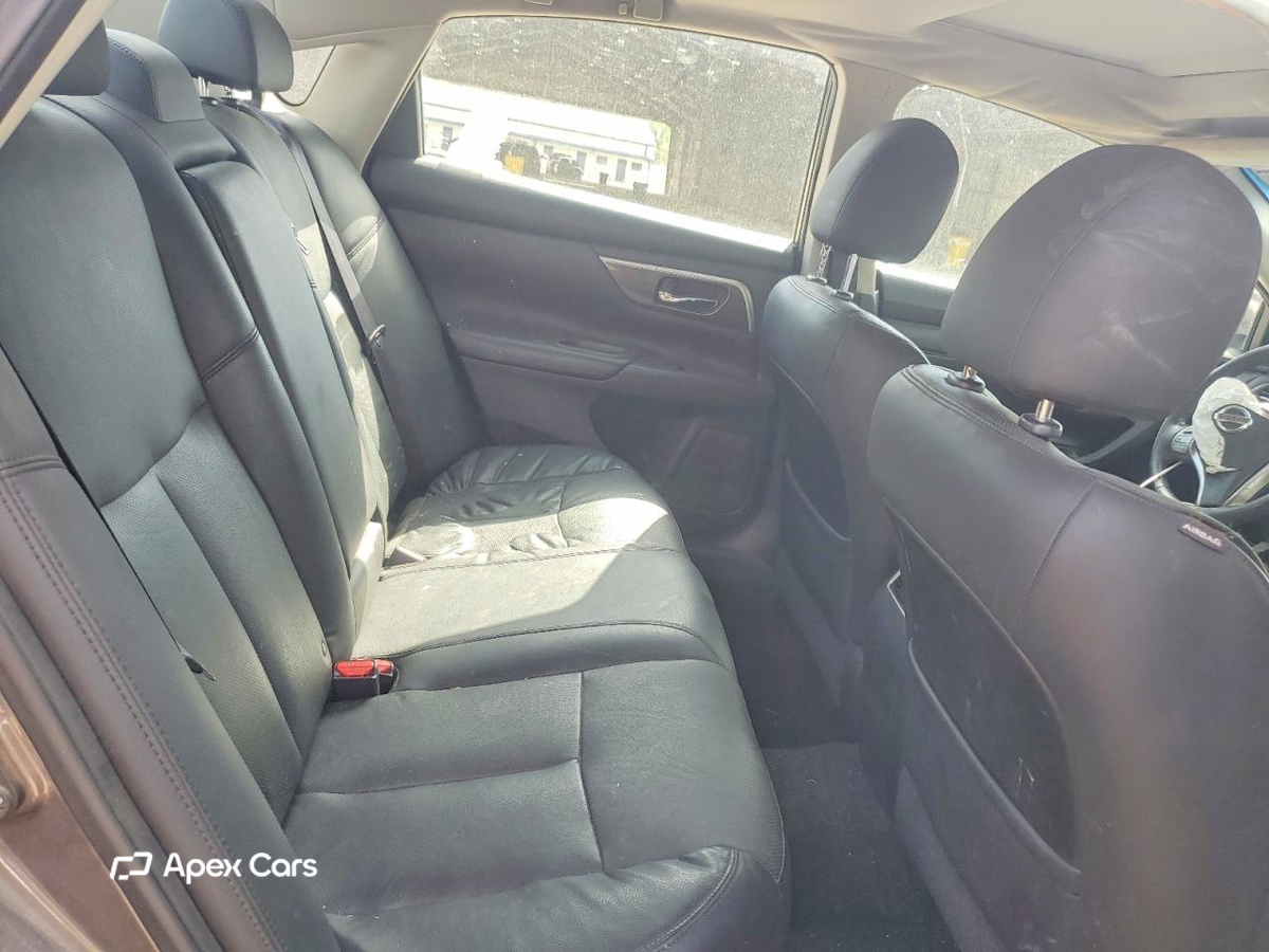 Nissan Altima 2015