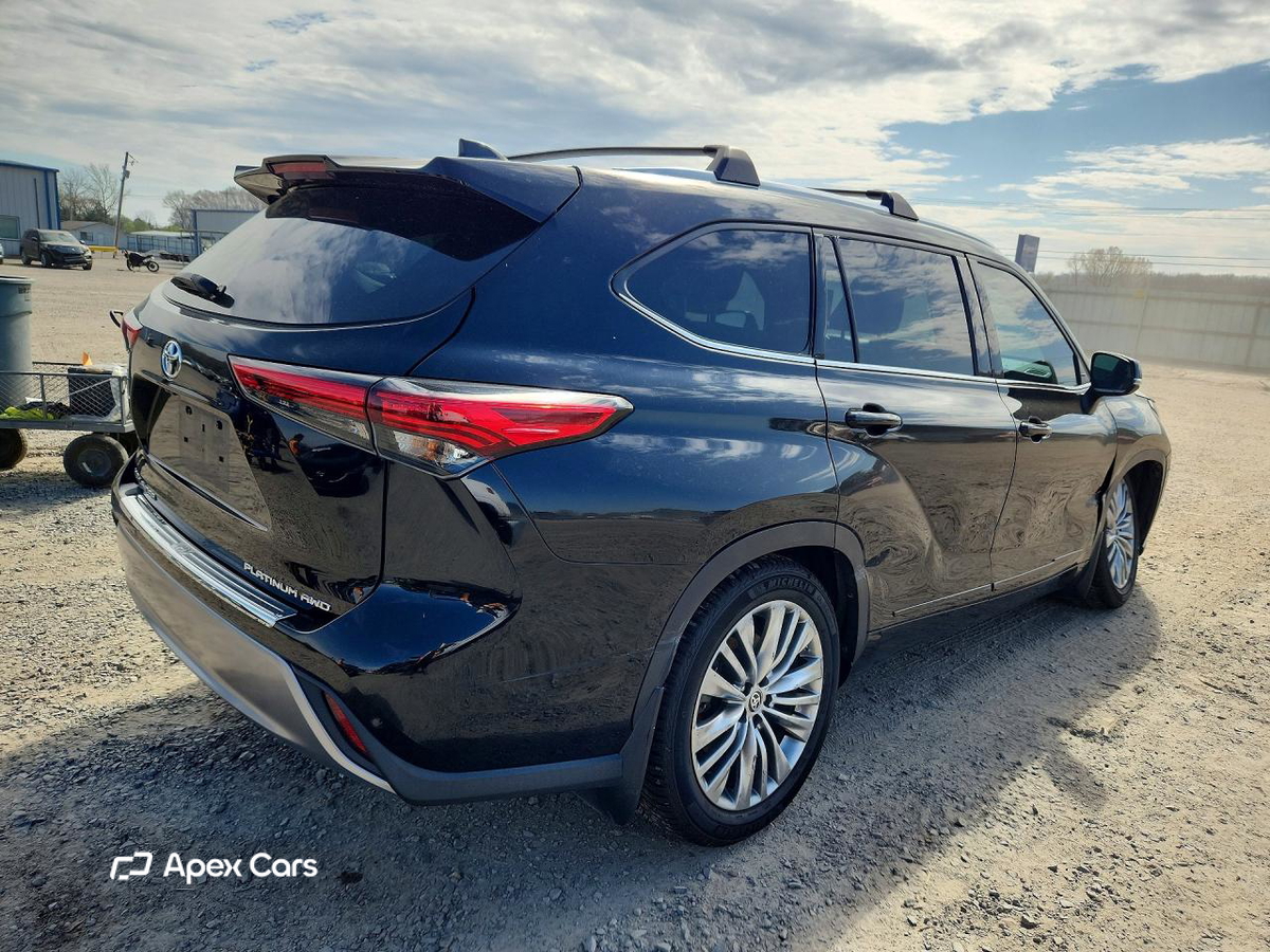 Toyota Highlander 2021