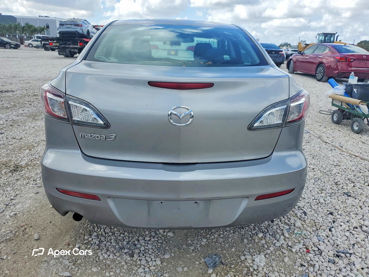 Mazda 3 2012