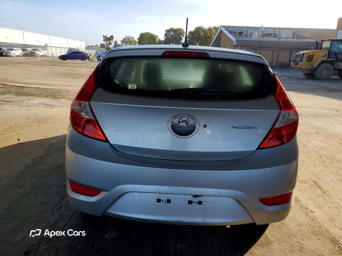 Hyundai Accent 2015