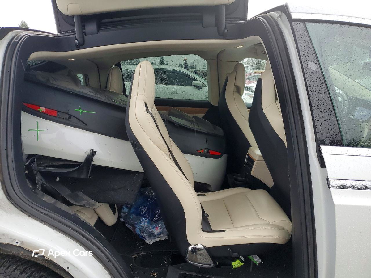 Tesla Model X 2018