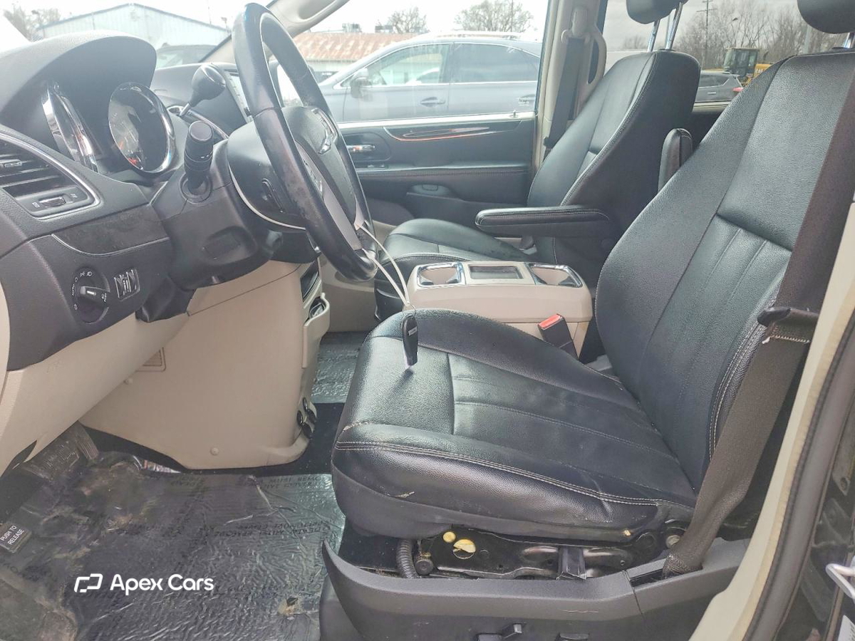 Chrysler Voyager 2015