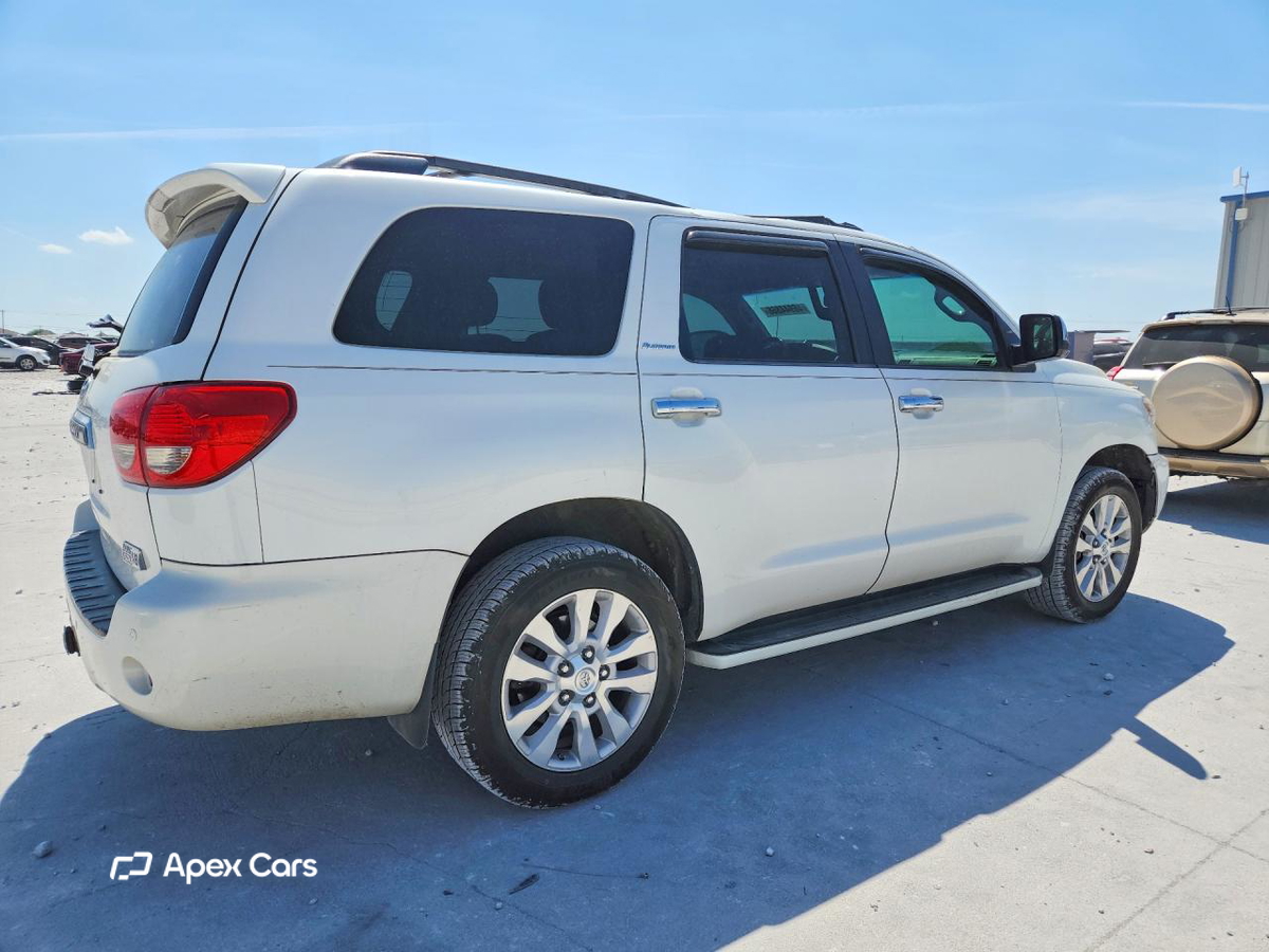 Toyota Sequoia 2016