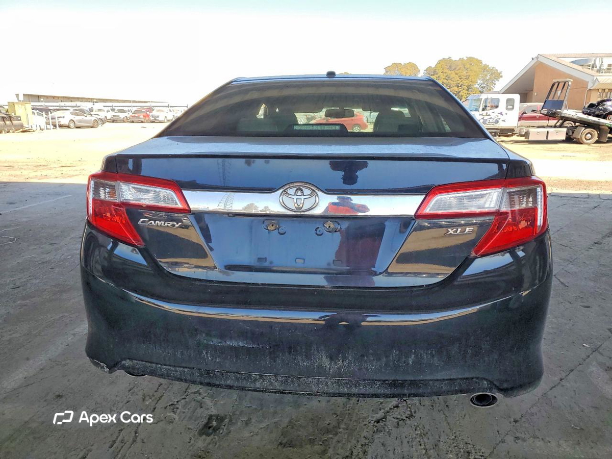 Toyota Camry 2012