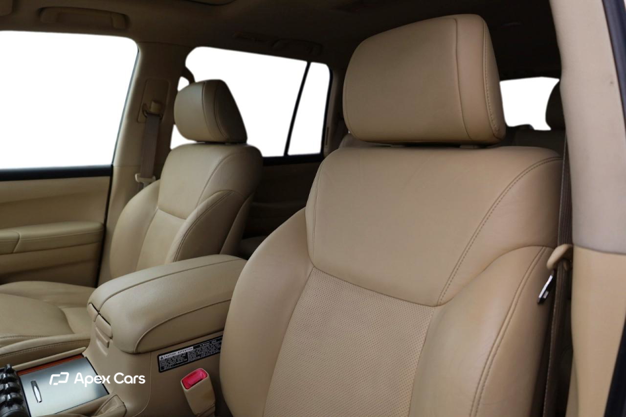 Lexus LX 2010