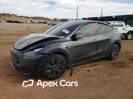 Tesla Model Y 2024 - Image 1 of 12
