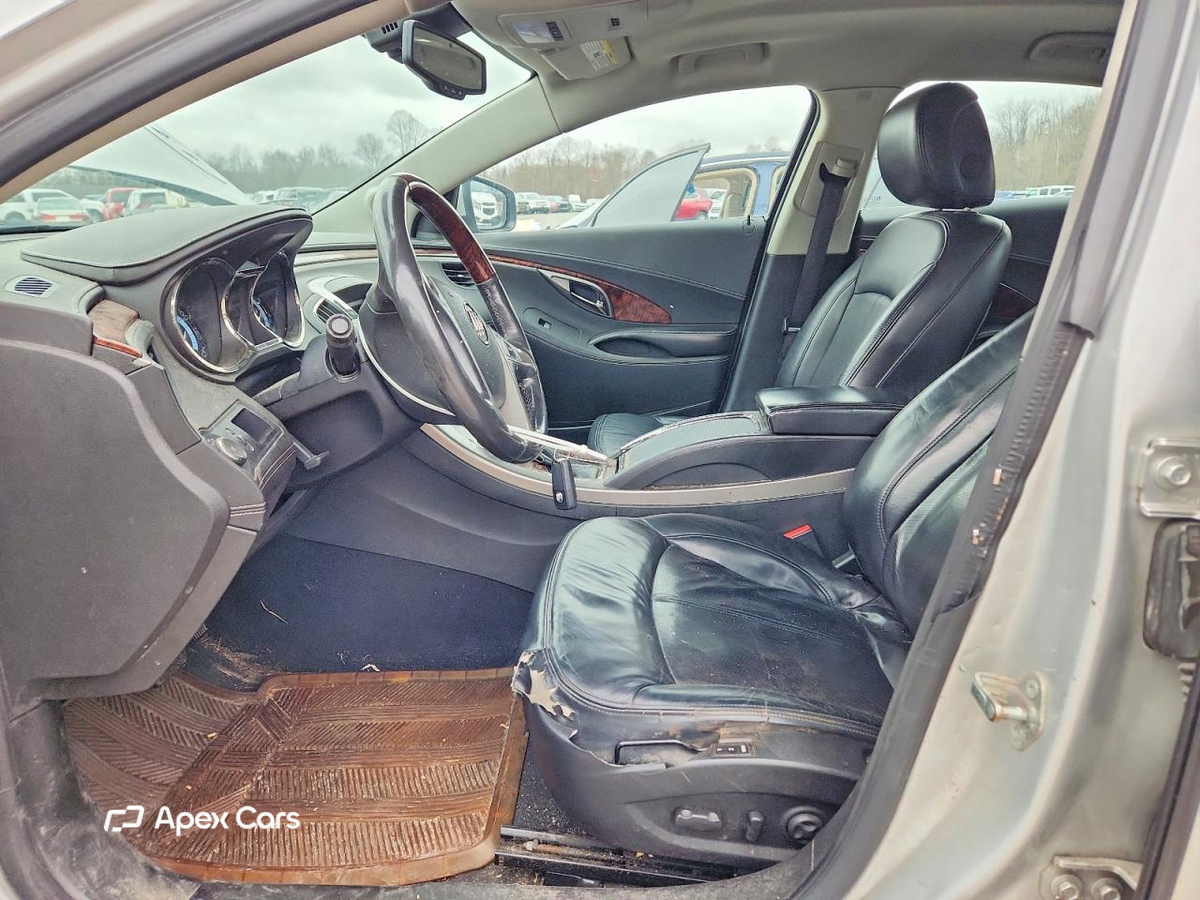 Buick LaCrosse 2011