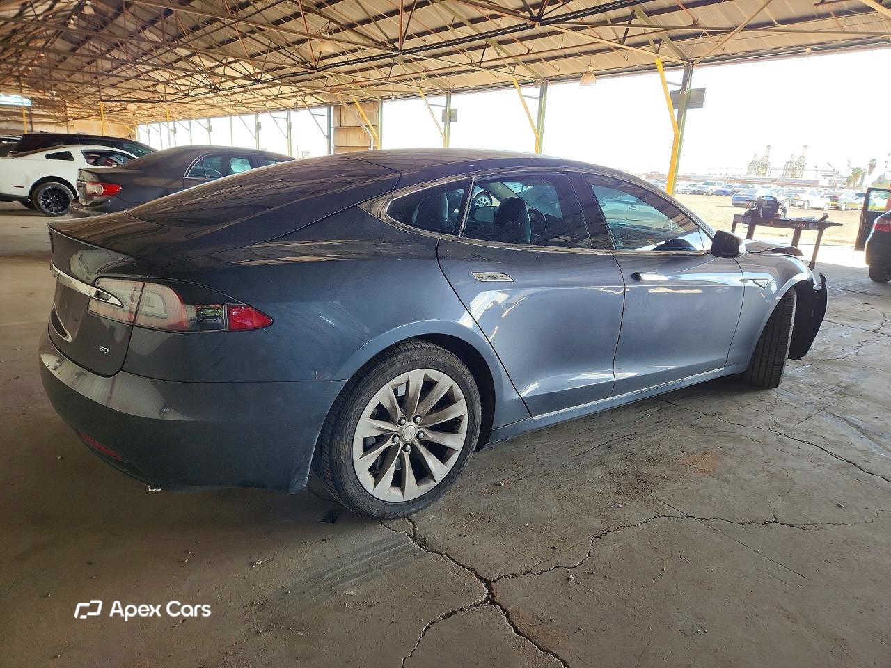 Tesla Model S 2016
