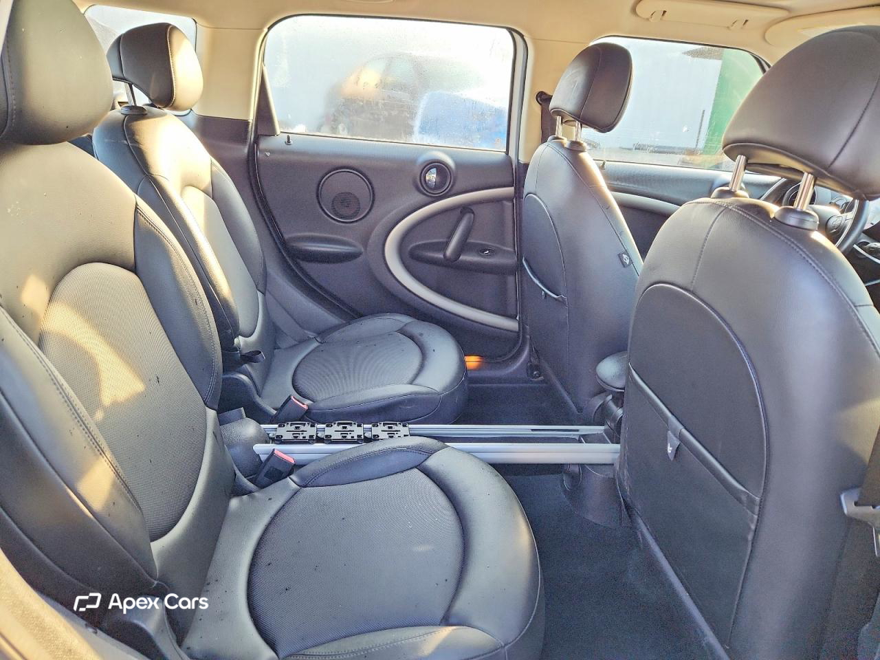 MINI Cooper 2012