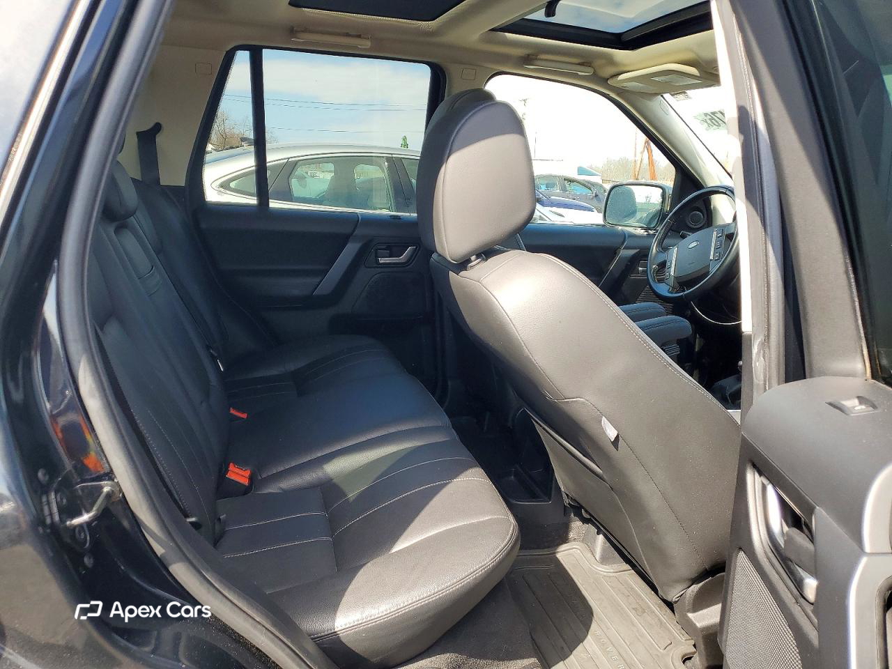 Land Rover LR2 2011