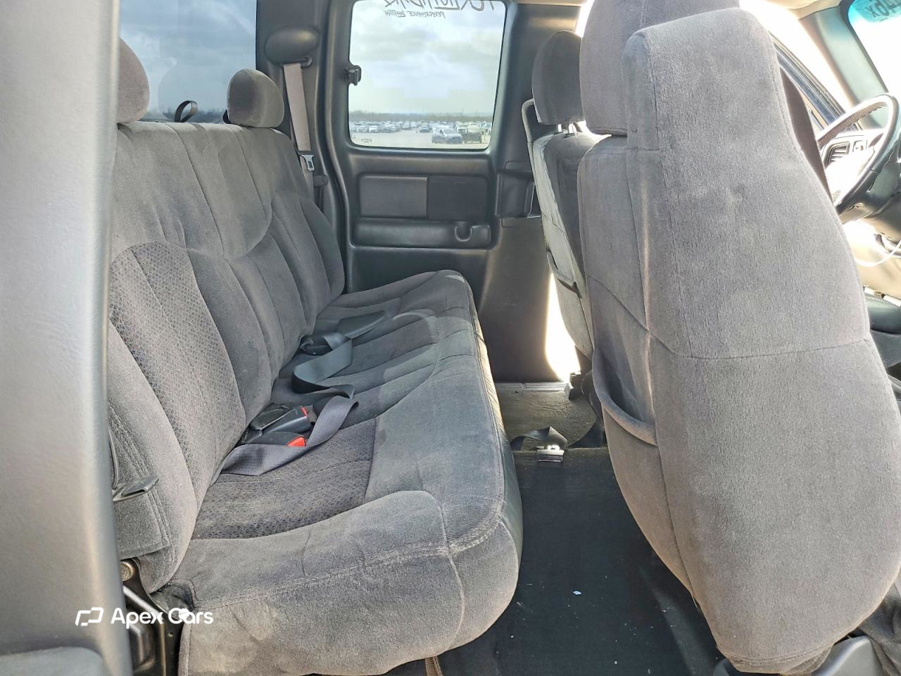 Chevrolet Silverado 2002