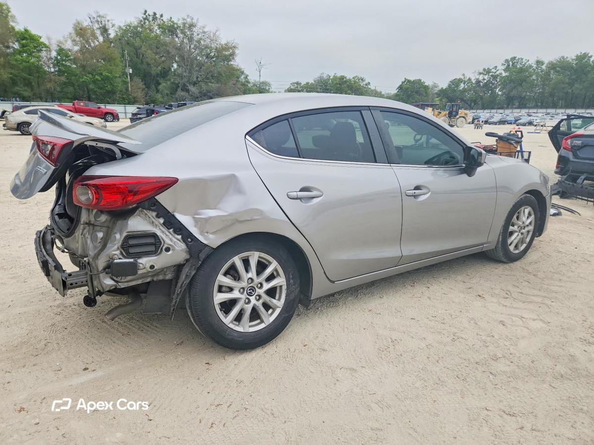Mazda 3 2015