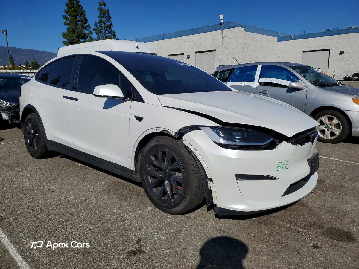 Tesla Model X 2024