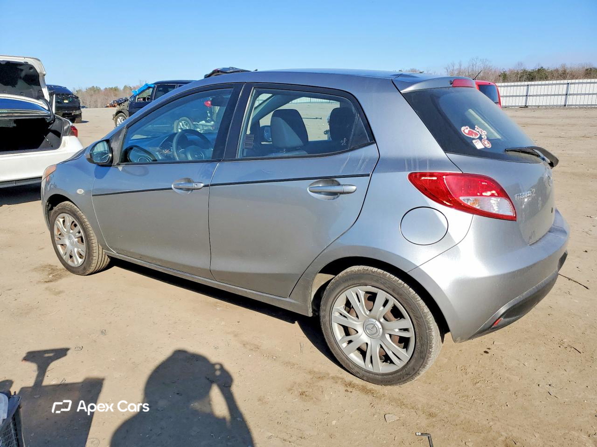 Mazda 2 2013