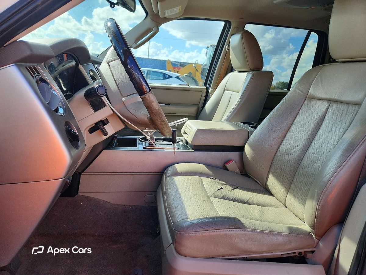 Ford Expedition 2013