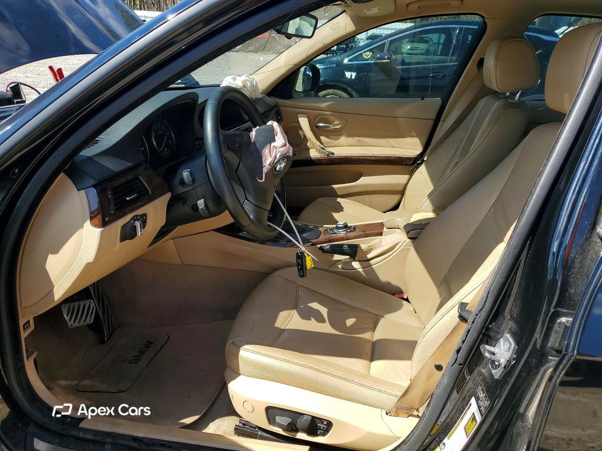 BMW Series 3 2010