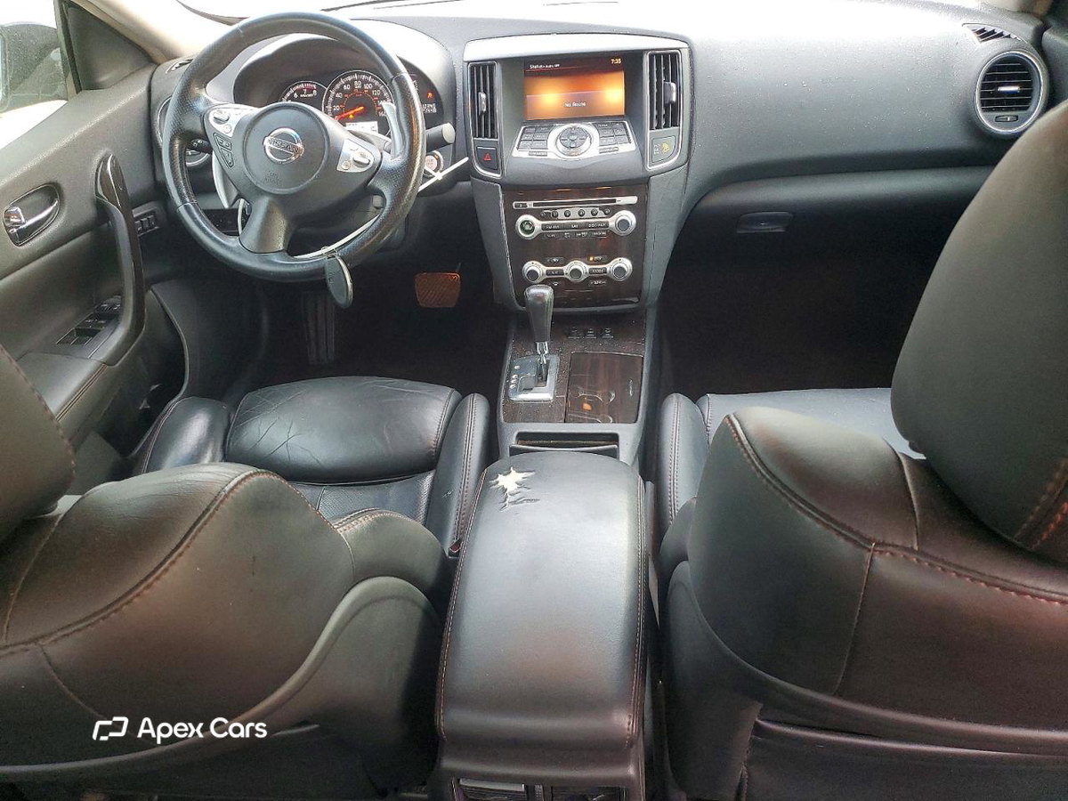 Nissan Maxima 2012