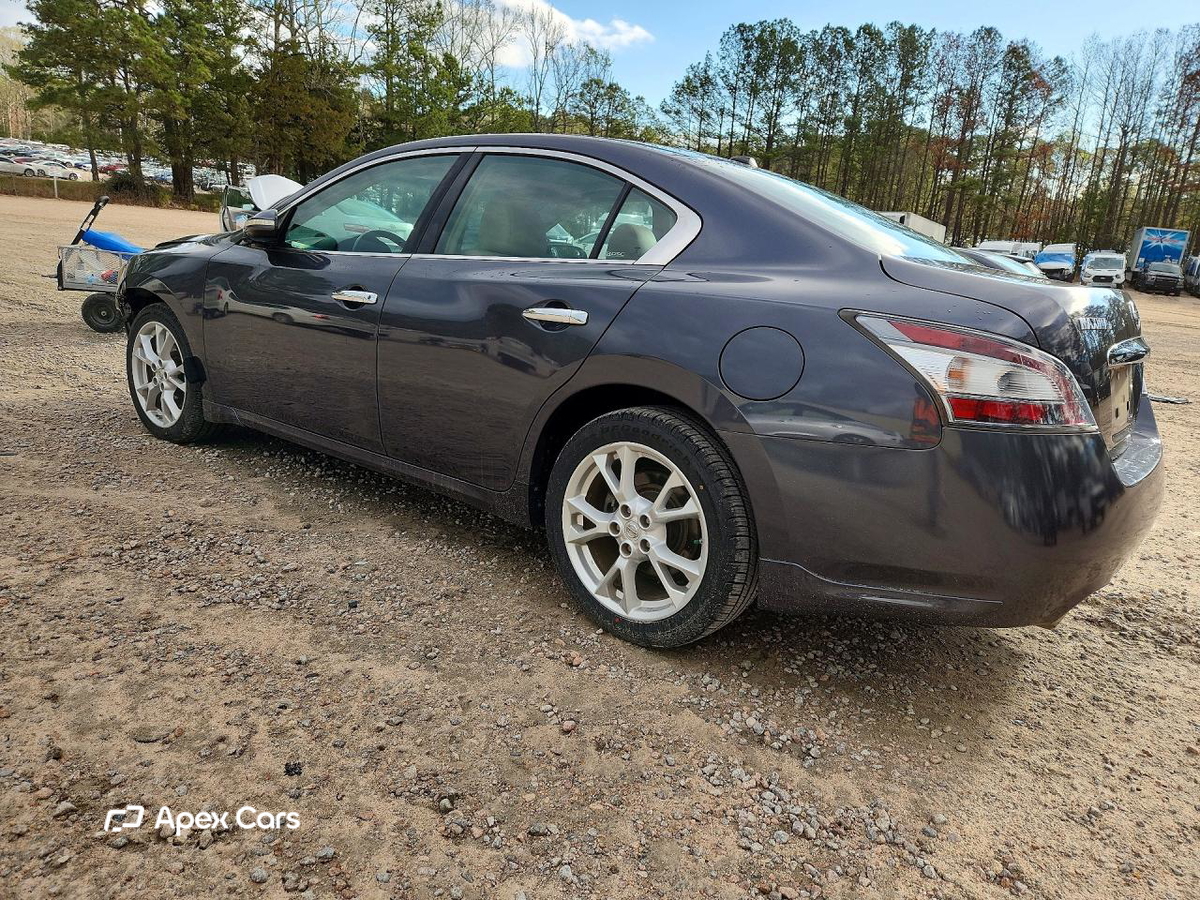 Nissan Maxima 2012