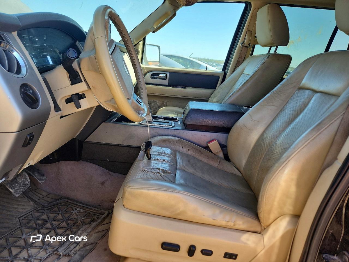 Ford Expedition 2011