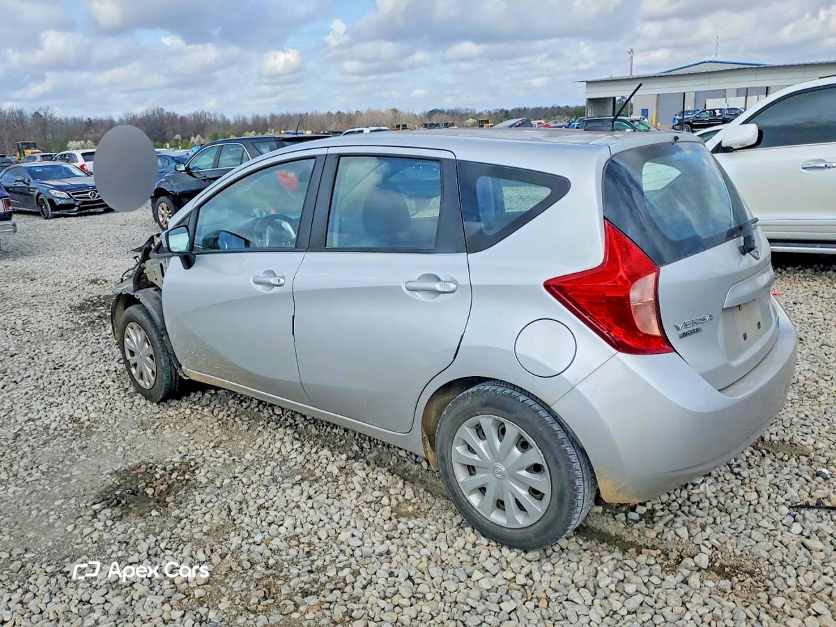 Nissan Versa 2016