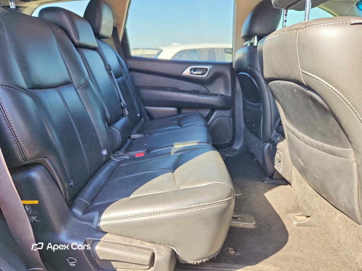 Nissan Pathfinder 2016