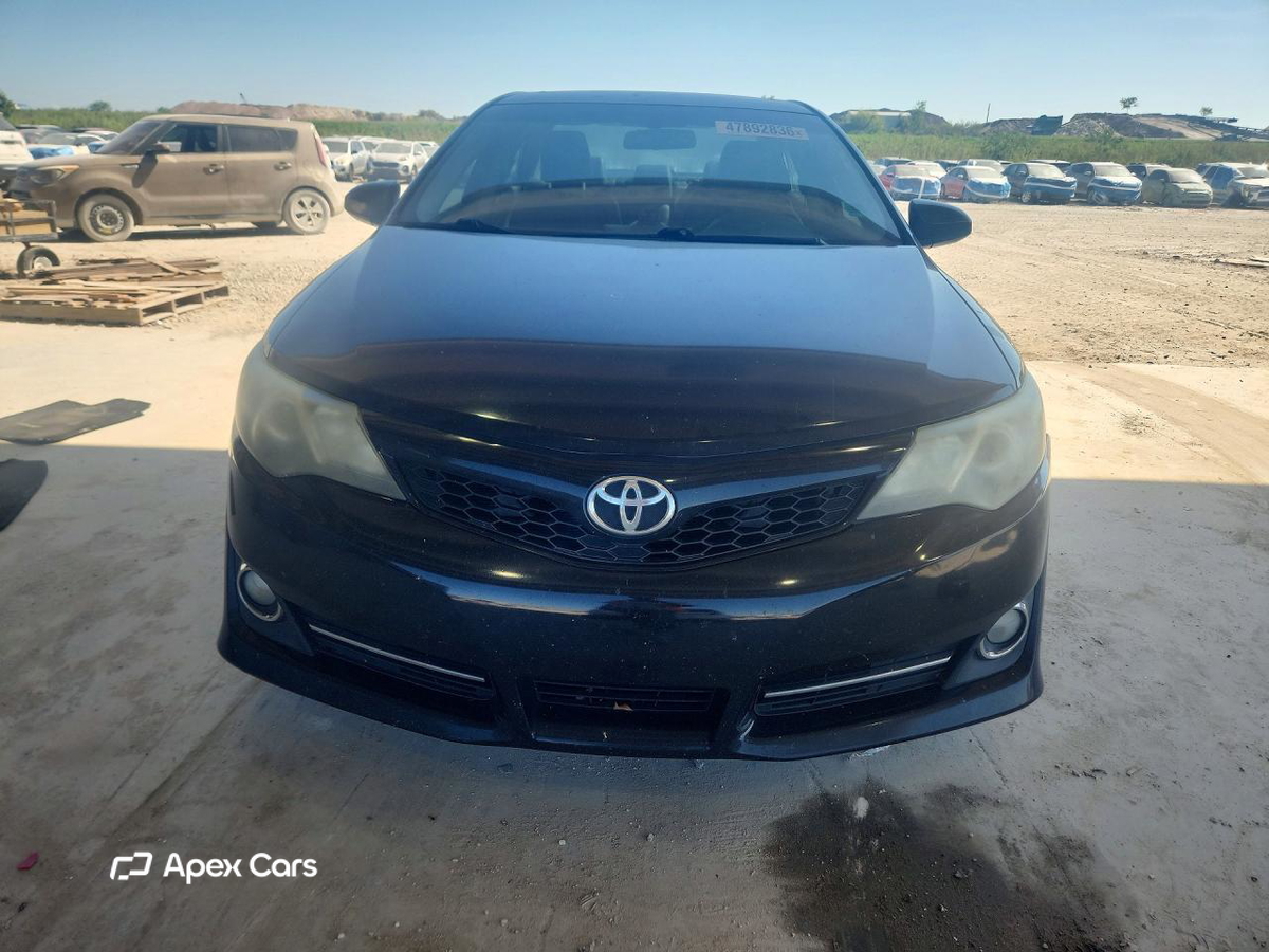 Toyota Camry 2012