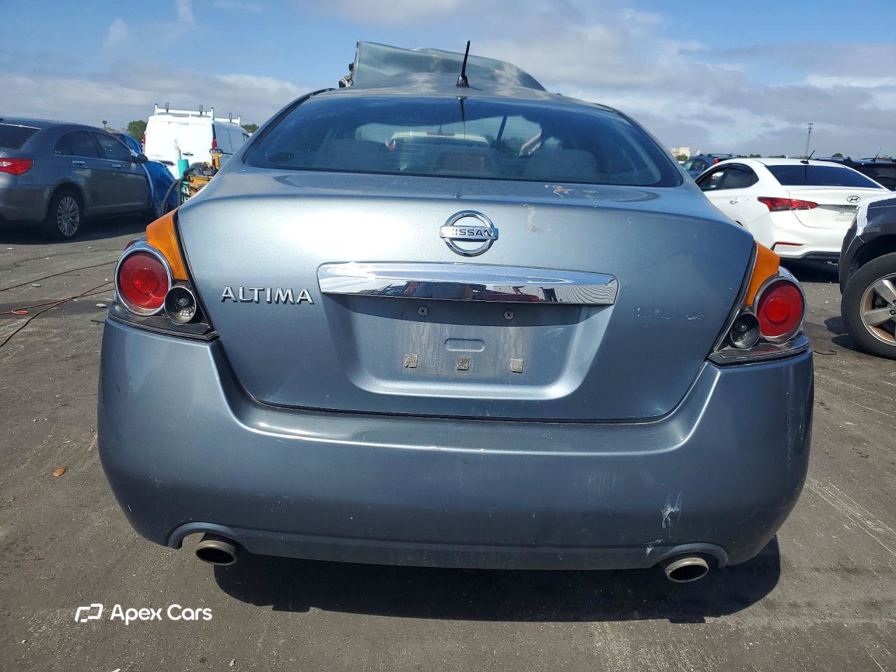 Nissan Altima 2011