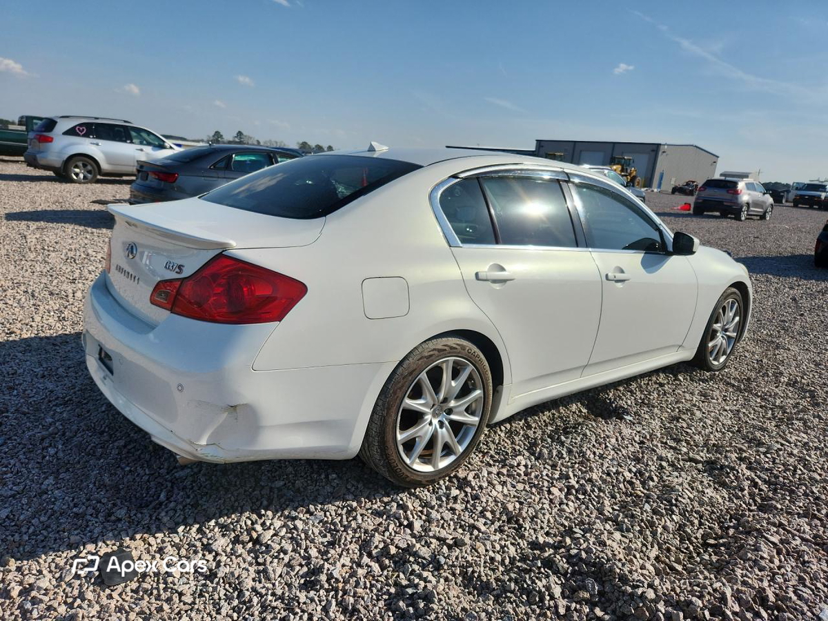 Infiniti G 2010