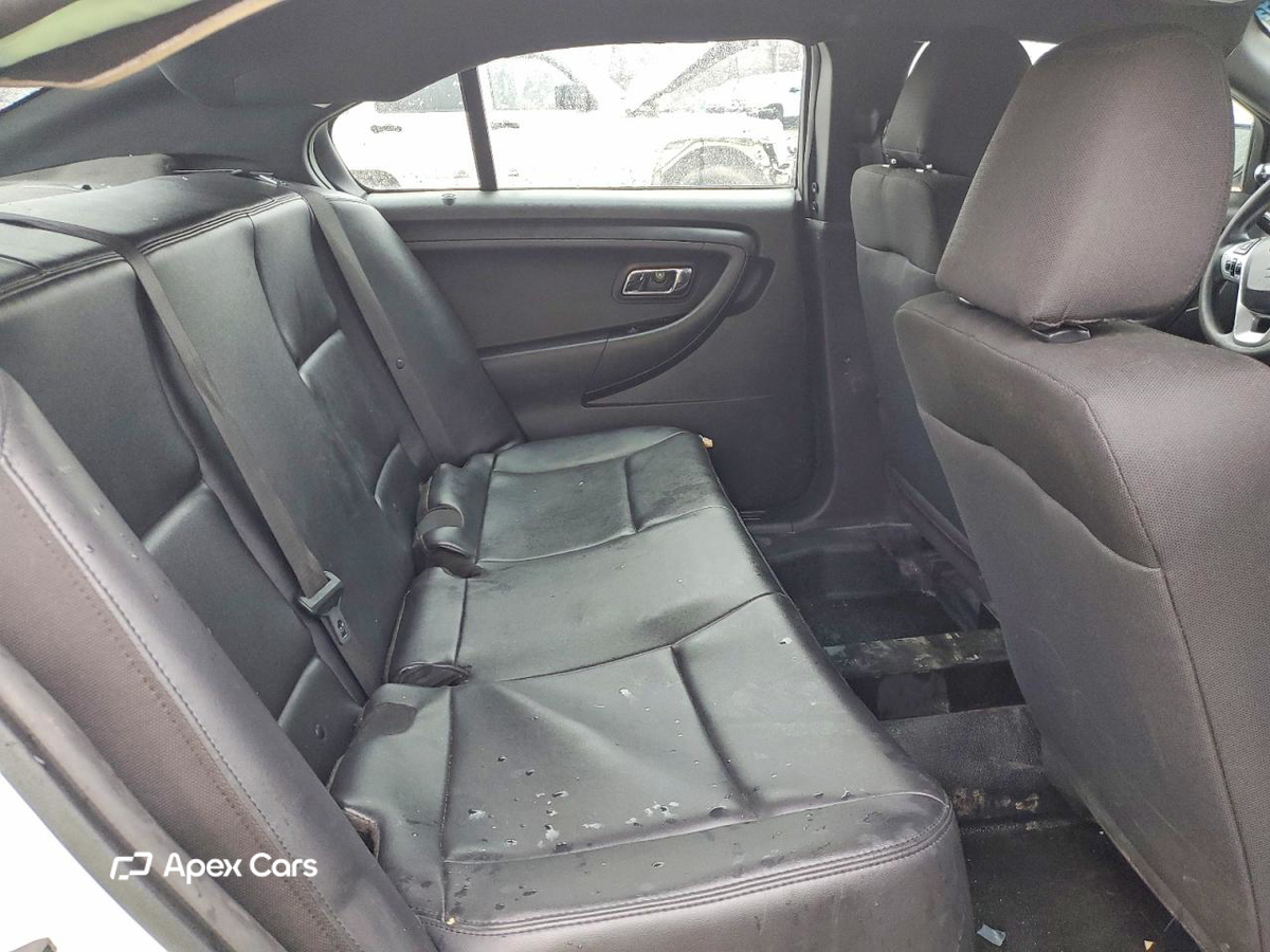 Ford Taurus 2016
