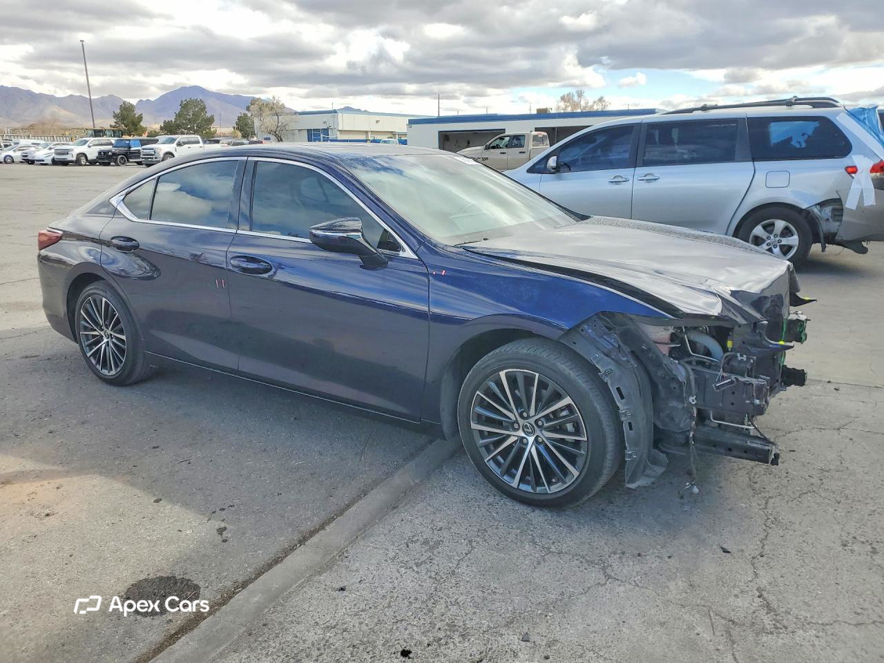 Lexus ES 2022
