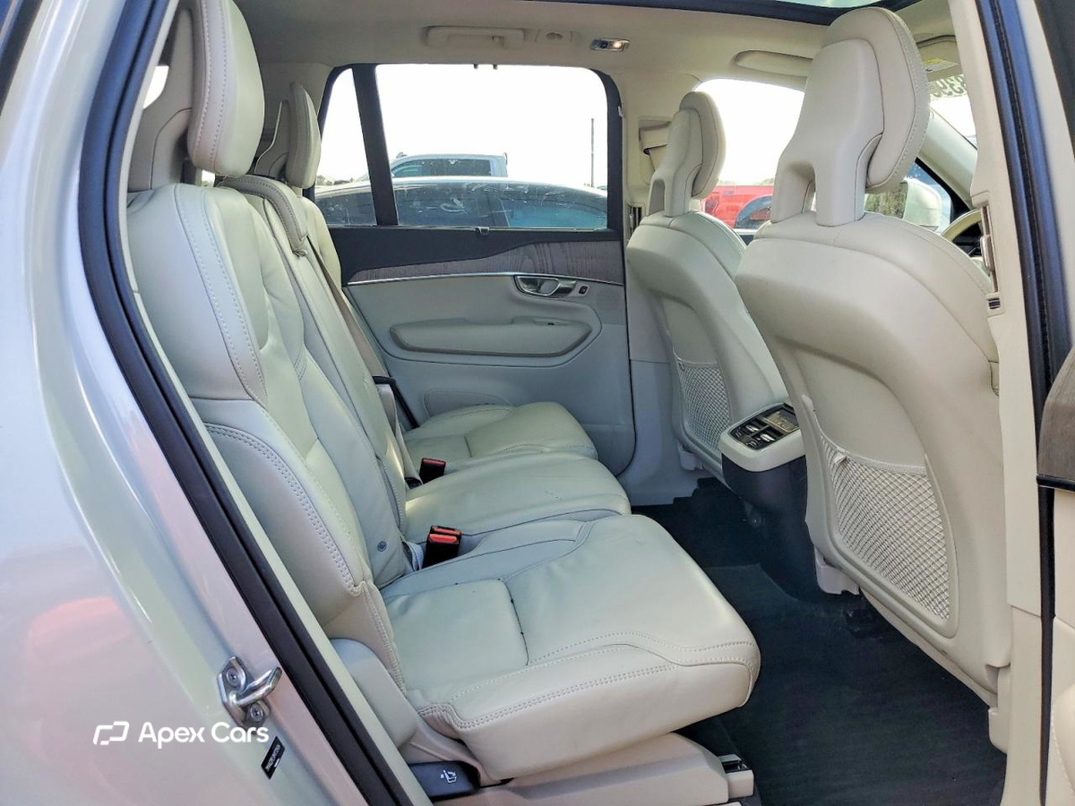 Volvo XC90 2021