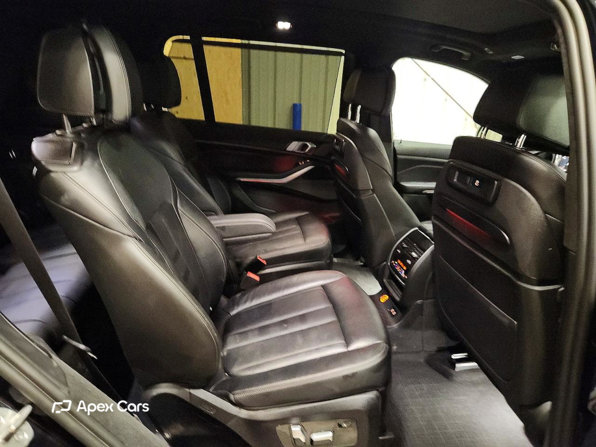 BMW X7 2022