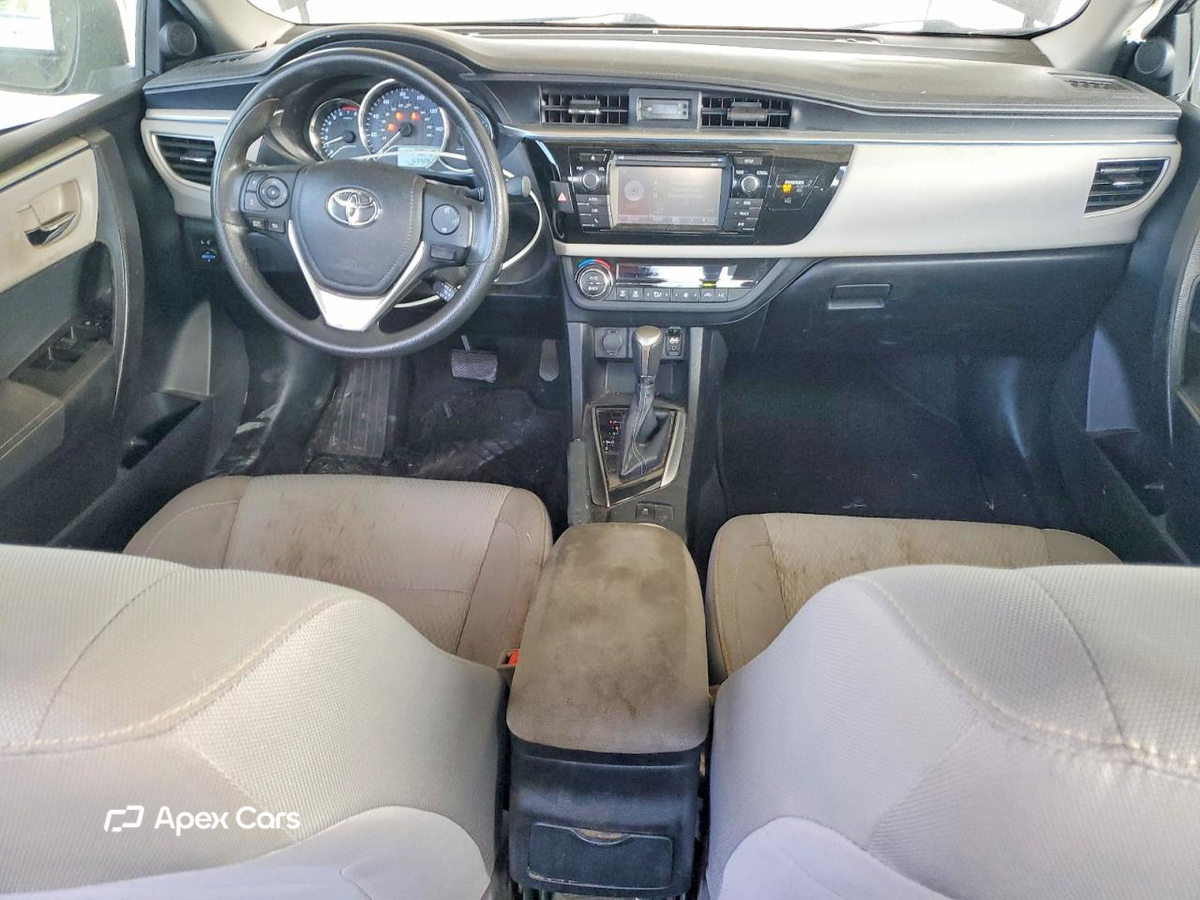 Toyota Corolla 2015