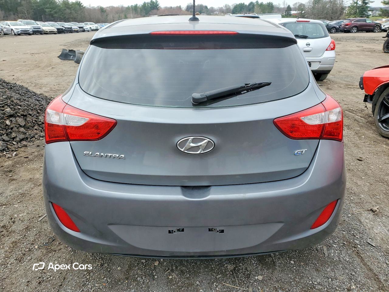 Hyundai Elantra 2016