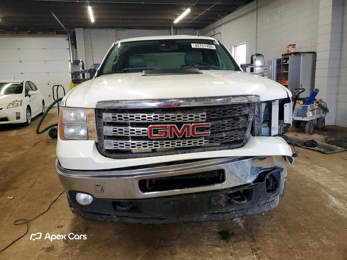 GMC Sierra 2011