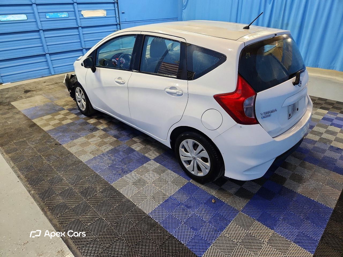 Nissan Versa 2018