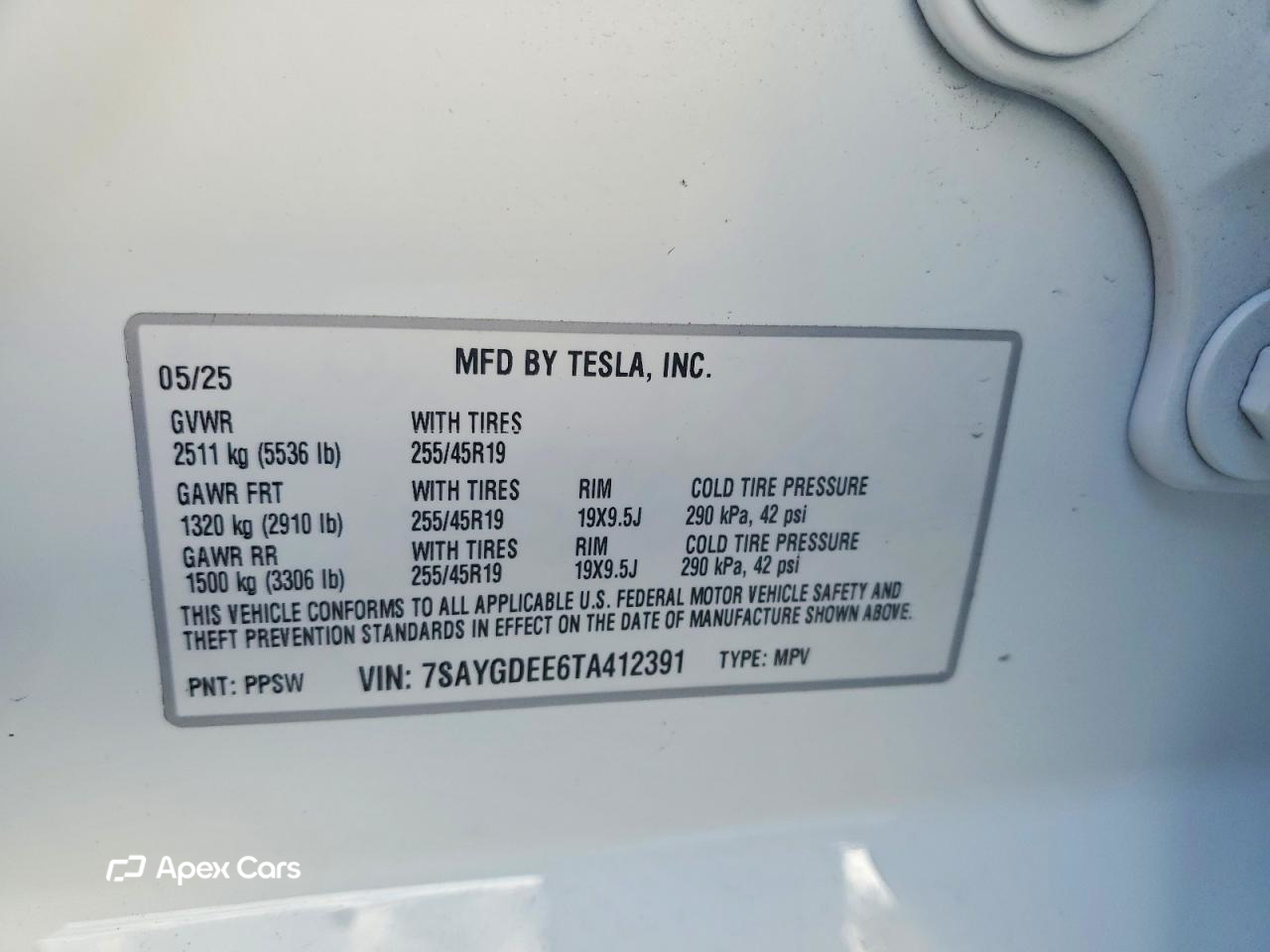 Tesla Model Y 2026
