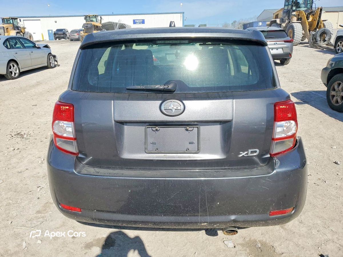Scion xD 2012