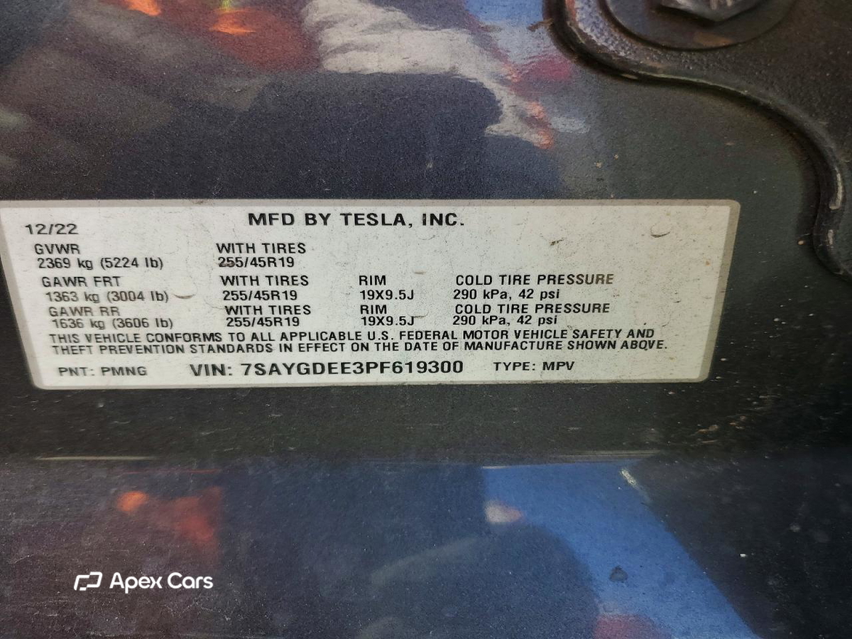 Tesla Model Y 2023